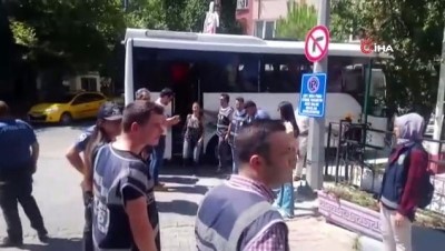  Kayyum atamalarını protesto etmek isteyen HDP’liler gözaltına alındı 