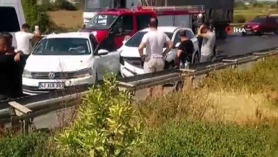 tur minibusu -  Manavgat'ta 6 aracın karıştığı zincirleme kaza: 1 yaralı Videosu