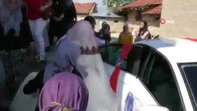 arac konvoyu -  Tır şoförünün düğününde renkli konvoy  Videosu