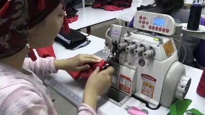 tekstil atolyesi - Başkentten geldi, Mardin'deki köy kadınlarının umudu oldu - MARDİN  Videosu