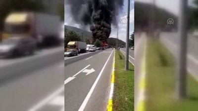 yolcu otobusu - Yolcu otobüsünde yangın: 5 ölü (2) - BALIKESİR  Videosu
