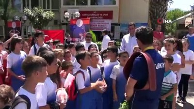 davul zurna - Dünya şampiyonu Kerem Kamal omuzlarda karşılandı  Videosu