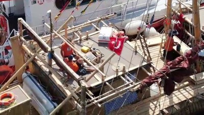 kiyi emniyeti - Kamıştan gemi İstanbul'da havadan görüntülendi Videosu