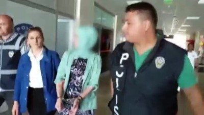 polis noktasi - Uyuşturucu kuryesi kadın karnına sardığı 1,5 kilogram eroinle yakalandı - ERZURUM  Videosu