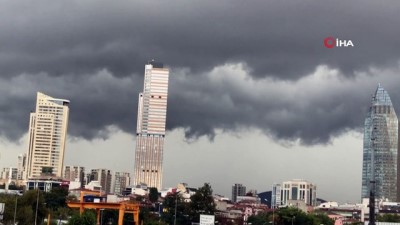 sel baskinlari -  İstanbul’u kara bulutlar sardı  Videosu
