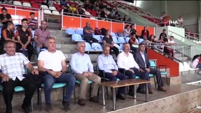 Minikler Ferdi Türkiye Halter Şampiyonası Akşehir’de başladı 