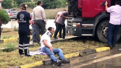 Otomobil ile tır çarpıştı: 8 yaralı - KARABÜK