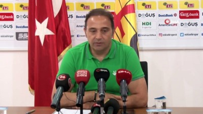 Eskişehirpor Teknik Direktörü Fuat Çapa yönetime ultimaton verdi