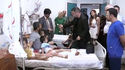 ameliyathane - Sünnet olan dördüzlere sürpriz kutlama - KİLİS  Videosu