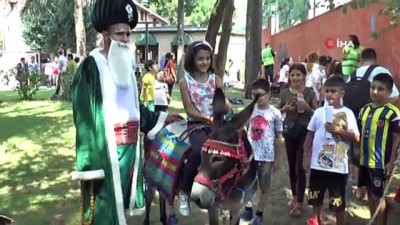 ucan hali -  Kartal’da çocuklar için masal tadında festival  Videosu