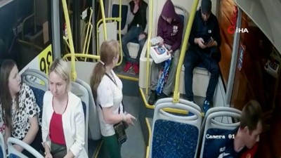 yolcu otobusu -  - Rusya'da sarhoş yolcu kadınlara ateş açtı Videosu