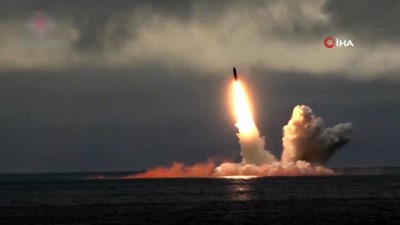 rusya -  - Rusya nükleer denizaltılarla füze denemesi gerçekleştirdi Videosu