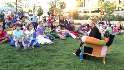  Beylikdüzü’nde 7’den 70’e herkes kitap okuma etkinliğinde buluştu 