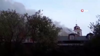  - Moskova’da Tarihi Manastırda Yangın 