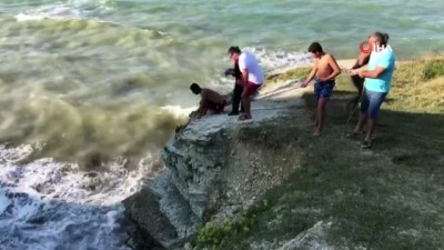 yuzme -  Serinlemek için girdiği denizden cansız bedeni çıktı Videosu