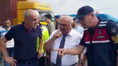  Devrilen servis otobüsü alev aldı, yaralılar var