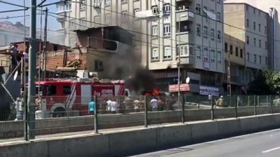 Sultangazi'de tamirhanede yangın - İSTANBUL 