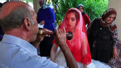 Down sendromlu Neslihan'ın gelinlik hayali gerçek oldu - ADANA 