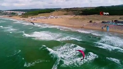 ucurtma sorfu -  Miami sahilleri değil İstanbul... Kilyos sahillerinde uçurtma sörfü yapan sporcular havadan görüntülendi  Videosu