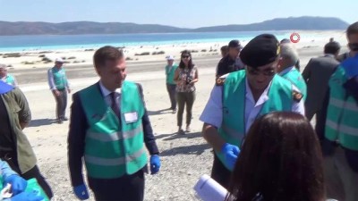 cevre temizligi -  Yükümlülerden Salda Gölü'nde temizlik...3 römork çöp toplandı Videosu