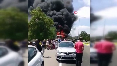 yolcu otobusu -  Balıkesir'de yolcu otobüsü böyle yandı  Videosu