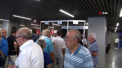 Beşiktaş'ta oy verme işlemi başladı 