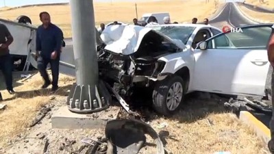 Diyarbakır’da feci kaza: 1’i ağır 2’si çocuk 5 yaralı 