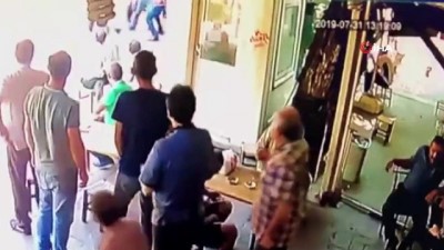 bicakli kavga -  Kasımpaşa’da bıçaklı kavga kamerada  Videosu