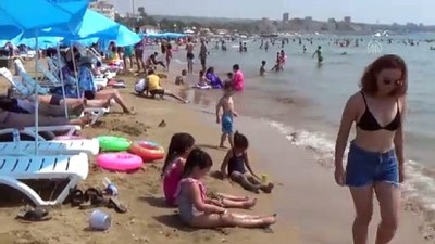 muhabir - Mersin'de sıcaktan bunalanlar sahillere koştu  Videosu
