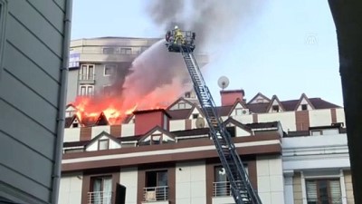 cati kati - Şişli'de çatı yangını - İSTANBUL  Videosu