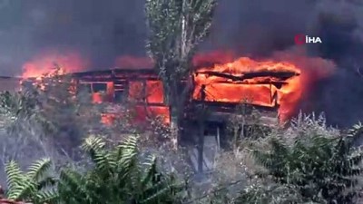  Başkentte 12 gecekondu kül oldu