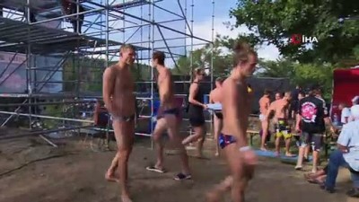 Çekya’da yamaç dalışı şampiyonası renkli görüntülere sahne oldu 