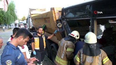  Sancaktepe'de otobüs kazası; 1 yaralı 