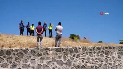 saglik ekibi -  Av tüfeğiyle intihar girişiminde bulunan şahsı polis ikna etti  Videosu