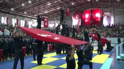 kadin polis -  Mustafa Çalışkan'dan genç polislere Hz. Ömer nasihatı Videosu