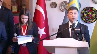 lens - Zelenskiy: 'Ukrayna, Kırım Tatarlarını kendi sorunlarıyla baş başa bırakmayacak' - ANKARA Videosu