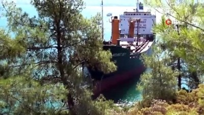 uzunlu -  Buğday yüklü gemi Fethiye'de karaya oturdu  Videosu