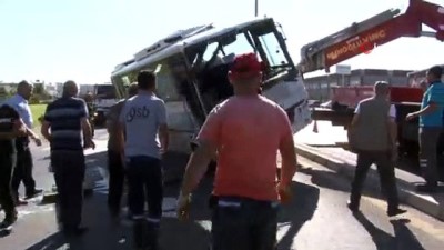 isci servisi -  - İşçi servisi ile kamyonet çarpıştı: 17 yaralı  Videosu