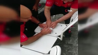 sparta -  Kalbi duran kediyi, itfaiye erinin müdahalesi kurtaramadı  Videosu