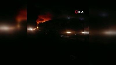yolcu otobusu -  Seyir halindeki yolcu otobüsü yandı  Videosu