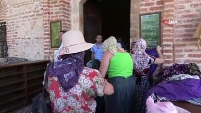 kubat -  Alanya’da 788 yıllık tarihi camiye turistlerin yoğun ilgisi  Videosu