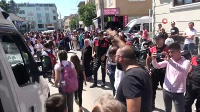 supheli arac -  Bursa'da okul çevreleri abluka altında  Videosu