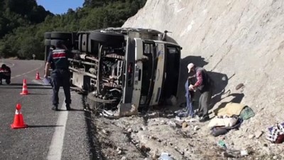 Çubuk'ta trafik kazası: 2 yaralı - ANKARA 