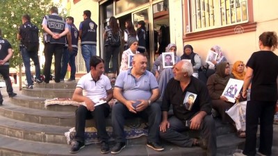 Diyarbakır annelerinin oturma eylemine destek ziyaretleri (2)