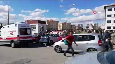  Sınıfın asma tavanındaki kartonpiyer öğrencinin üzerine düştü 