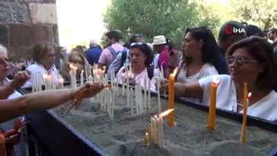 isaf -  Akdamar'daki ayine yoğun ilgi  Videosu