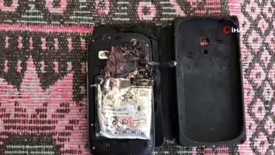  Cebinde patlayan cep telefonu bacağını parçaladı 
