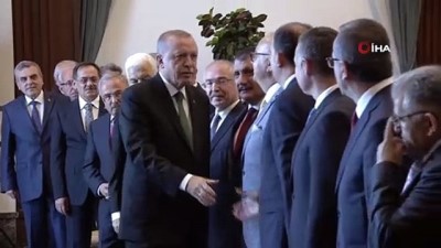 samimiyet -  Cumhurbaşkanı Erdoğan: 'Özellikle terörle arasına mesafe koymuş başkanlarımızla bir arada olmaktan mutluluk duyuyorum'  Videosu