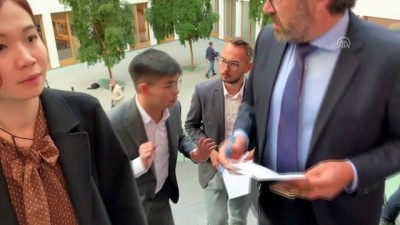 polis siddeti - Hong Konglu aktivist Wong Almanya'dan destek istedi - BERLİN  Videosu