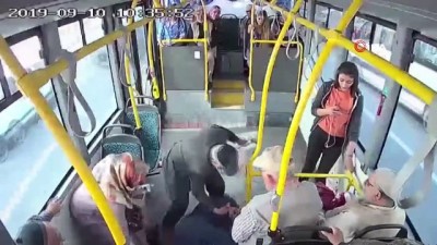 yasli kadin -  Kadının çırpınışlarına dayanamadı, yolcu dolu otobüsle yönünü hastaneye çevirdi  Videosu